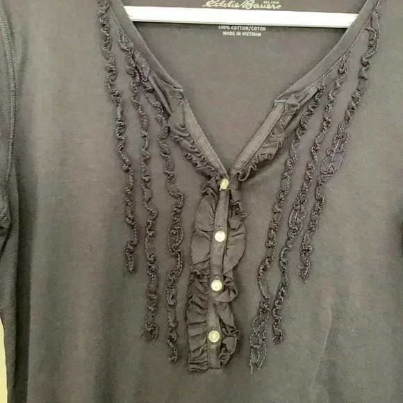 Eddie Bauer, medium weight, 100% cotton, long sleeve ruffled neckline  T-shirt - Picture 3 of 4